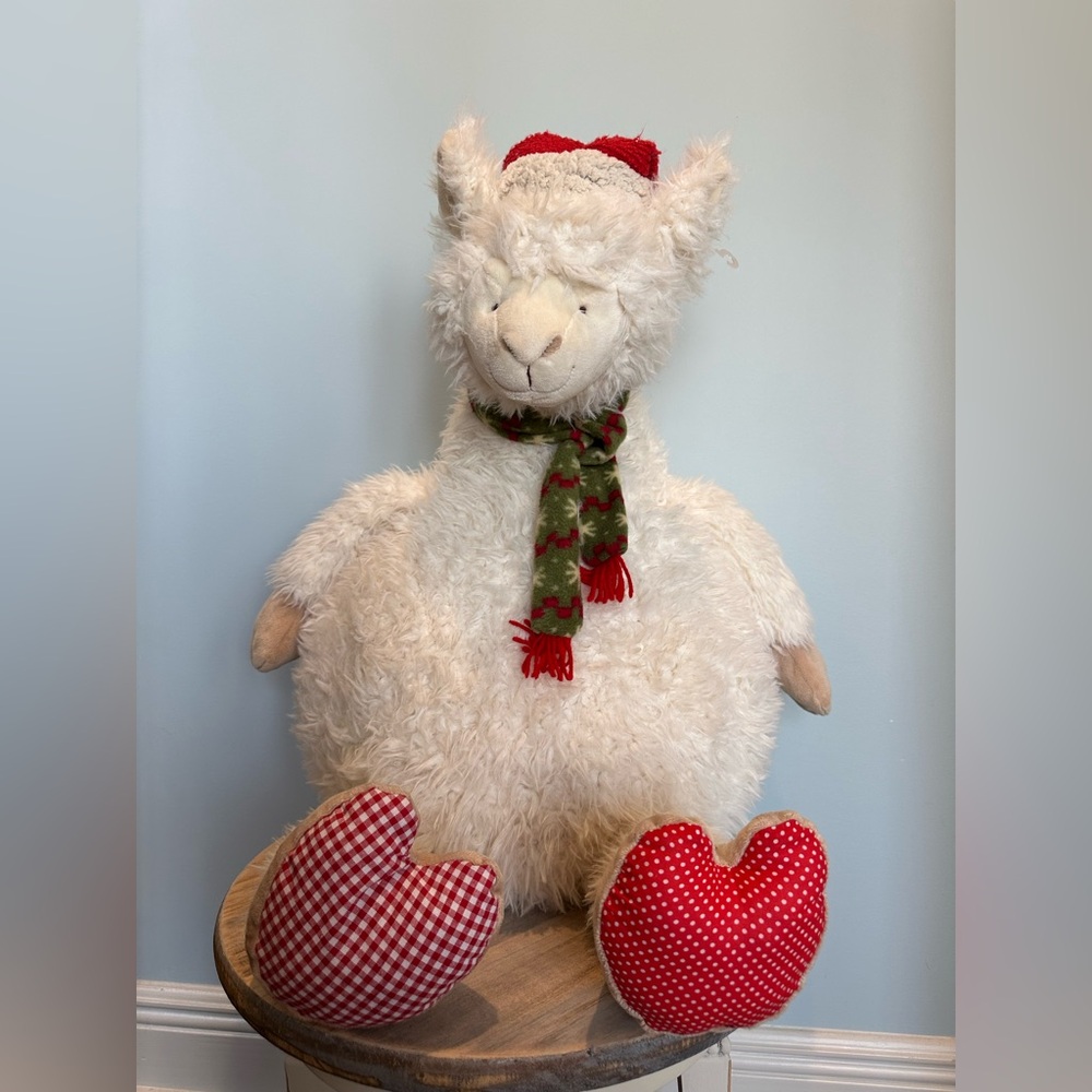 G.I.L.I. Holiday Plush Stuffed Animals Buddies Llama gift Santa hat scarf